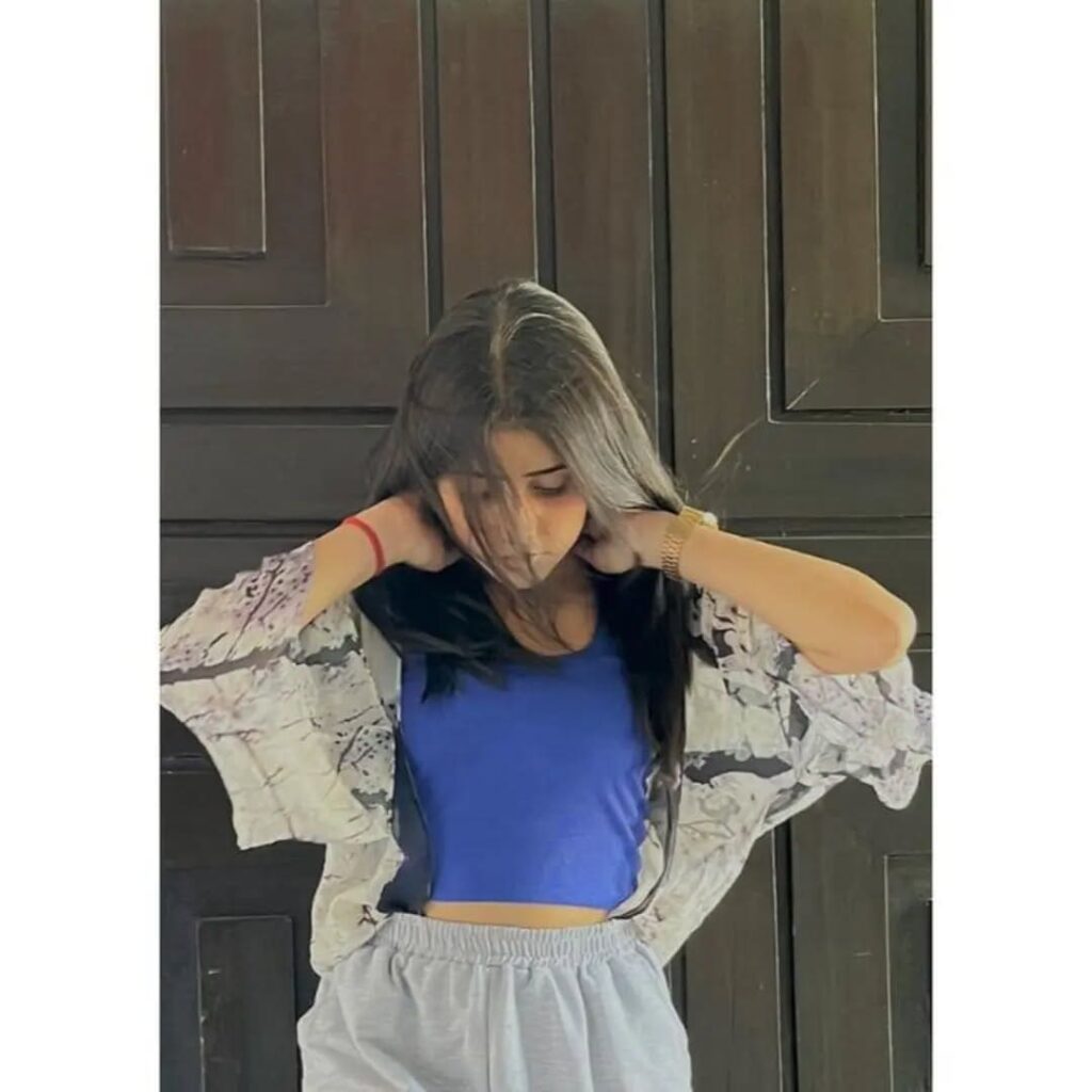 Cute Girl Pic for Dp